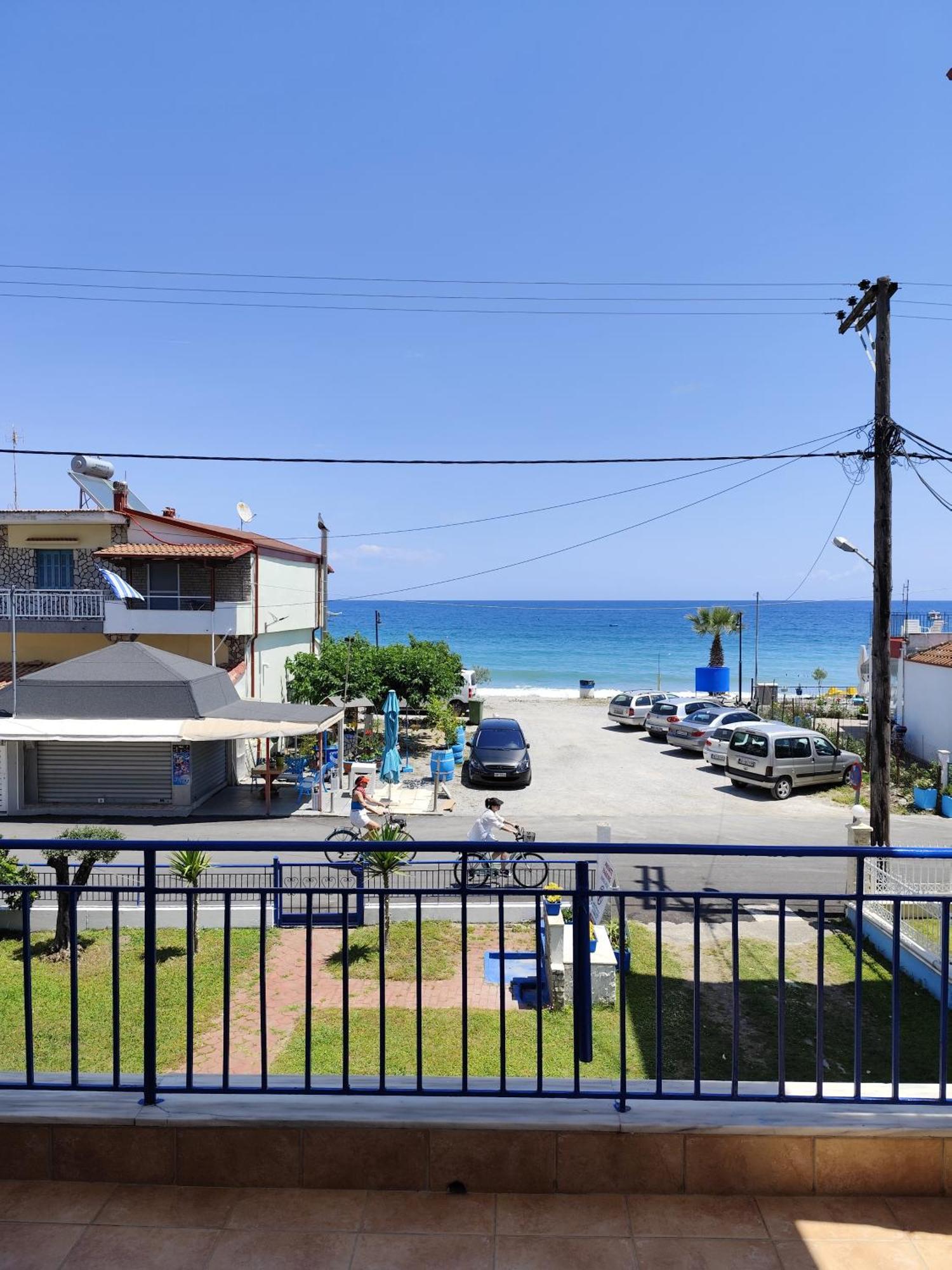 Mana Mia Seaside Apartments Лептокарія Екстер'єр фото