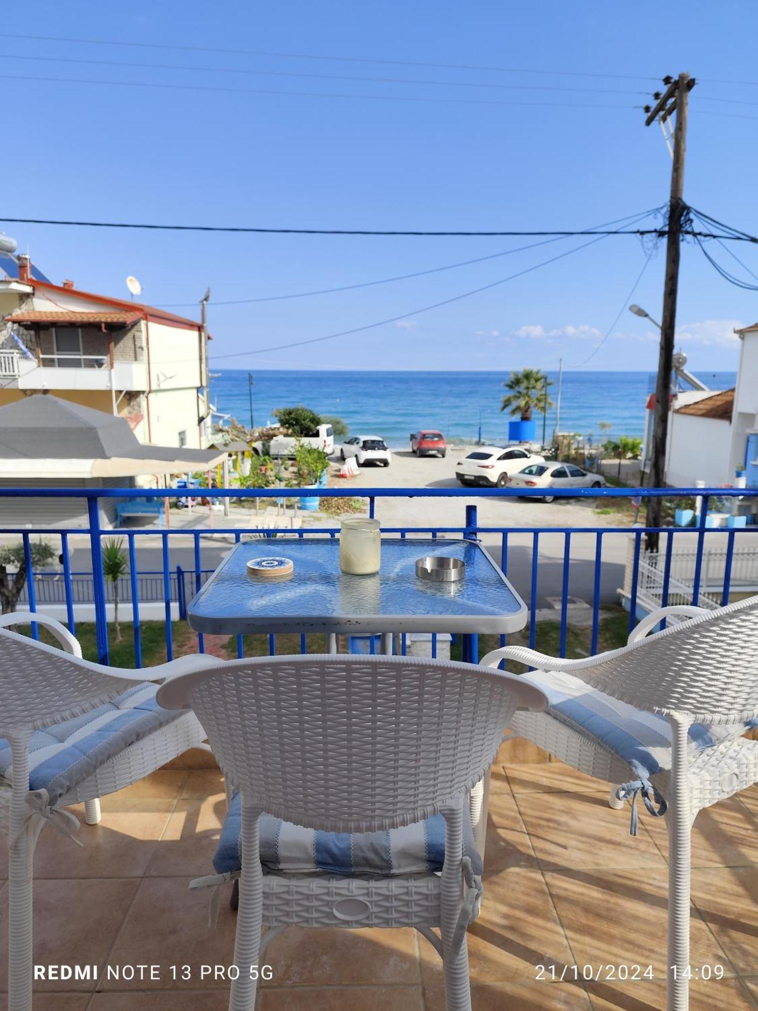 Mana Mia Seaside Apartments Лептокарія Екстер'єр фото